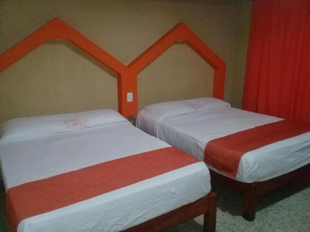 Hotel Lupita Акапулко Екстериор снимка